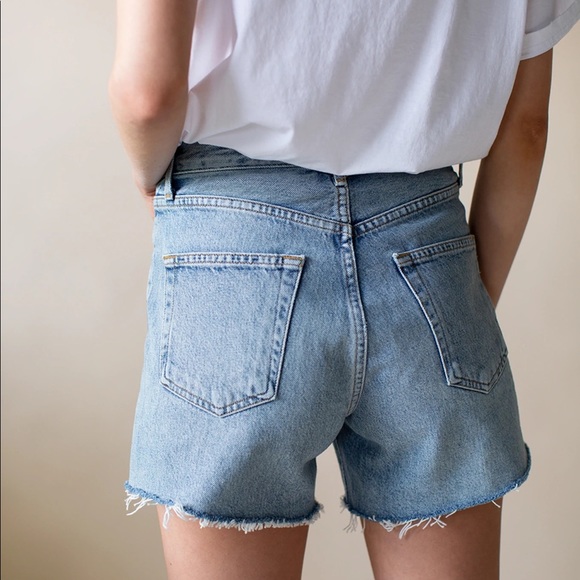 AGOLDE Reese Relaxed Cutoff Shorts in Wonder - Picture 6 of 7